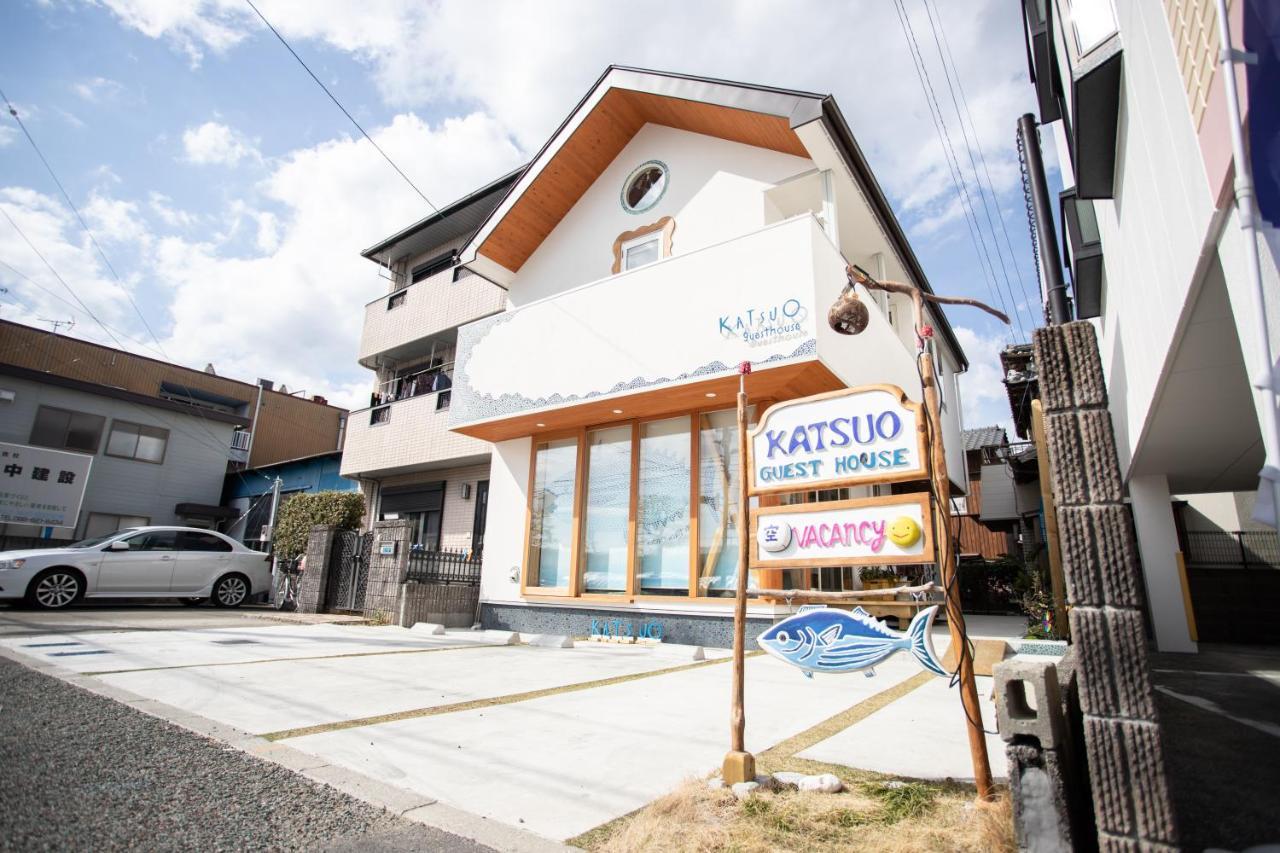 Katsuo Guest House Коті Екстер'єр фото