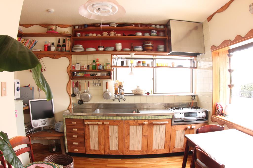 Katsuo Guest House Коті Екстер'єр фото